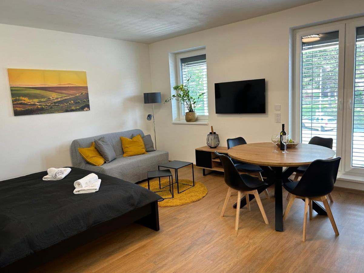 Apartmany Kyjov กิโยฟ ภายนอก รูปภาพ